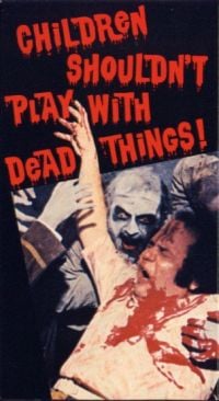 I bambini non dovrebbero giocare con il poster del film Dead Things