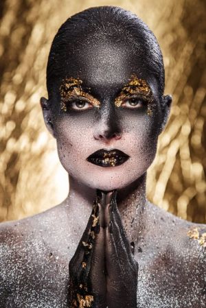 Ethereal Elegance: The Alchemy of Gold wall art