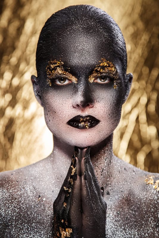 Ethereal Elegance: The Alchemy of Gold premium reproduction
